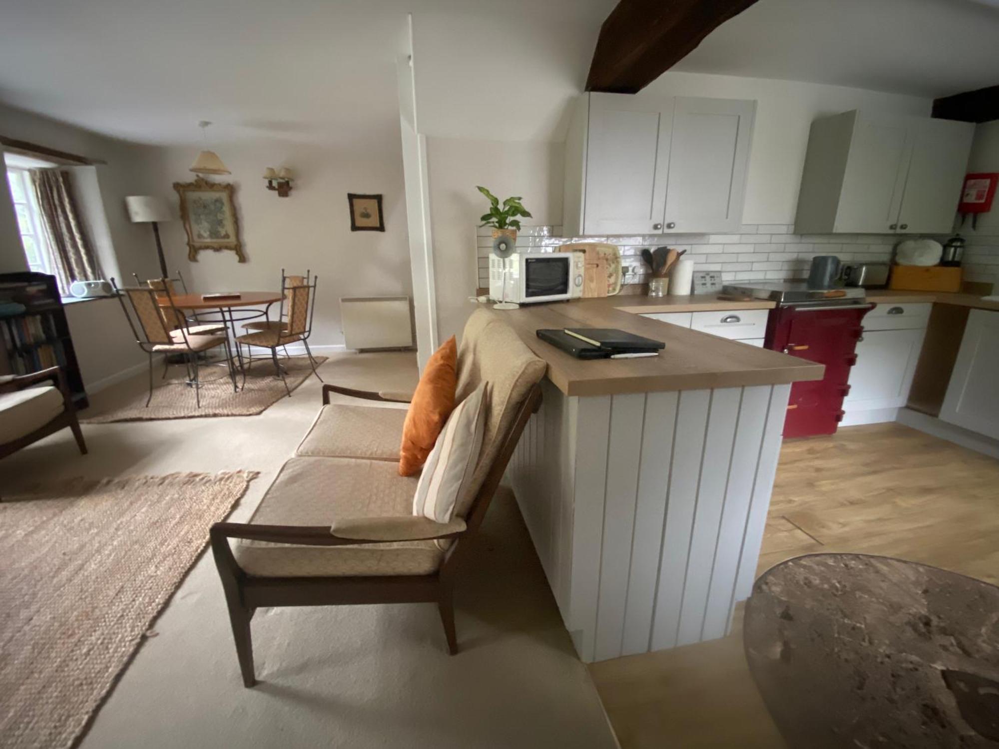 Watermill - 18th Century Converted Mill 10 Mins From